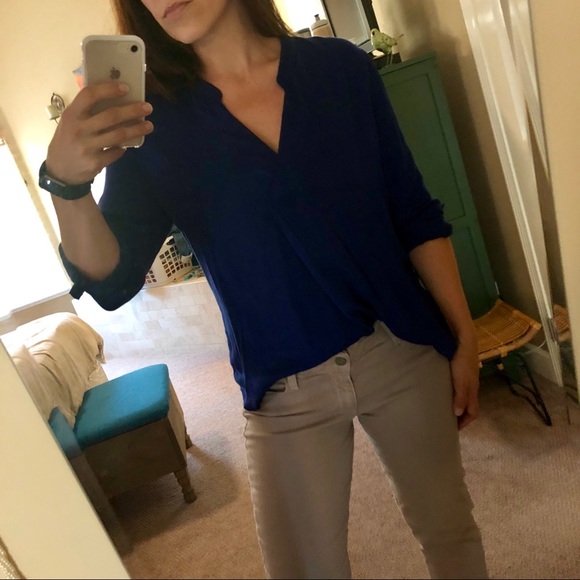 Daniel Rainn Tops - Daniel Rainn Navy Blue Blouse Size Large